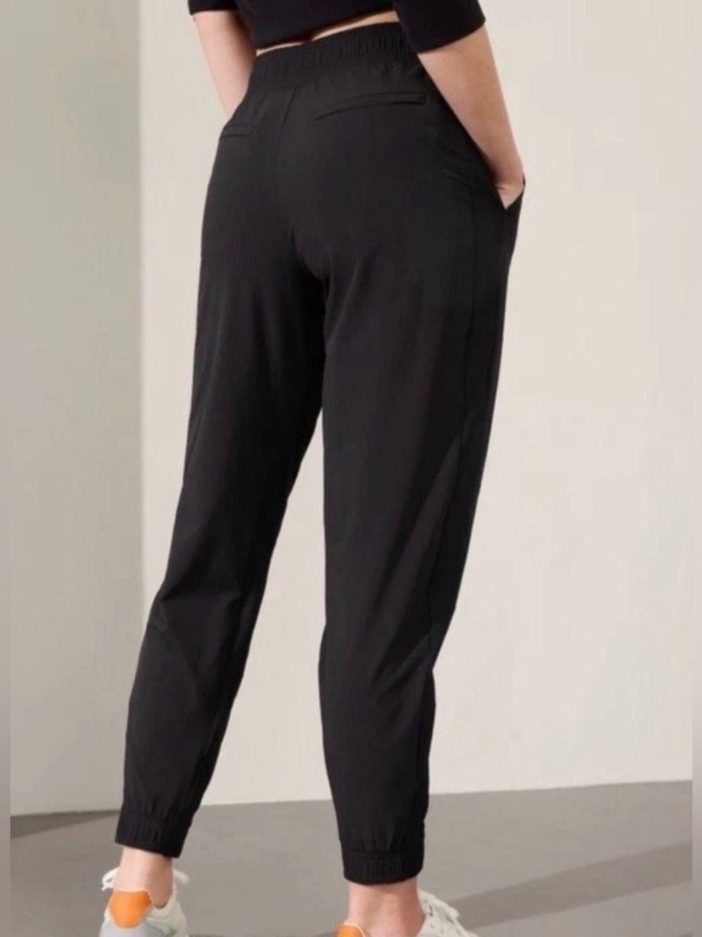 Athleta Black Textured Brooklyn Jogger Pants Size 10 (0114)